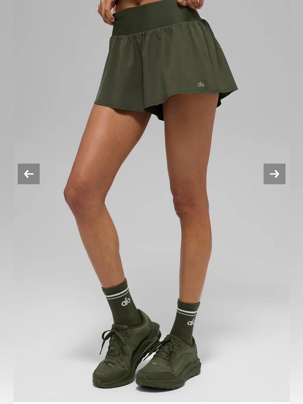 Alo Victory Running Shorts in Green Olive Size Small